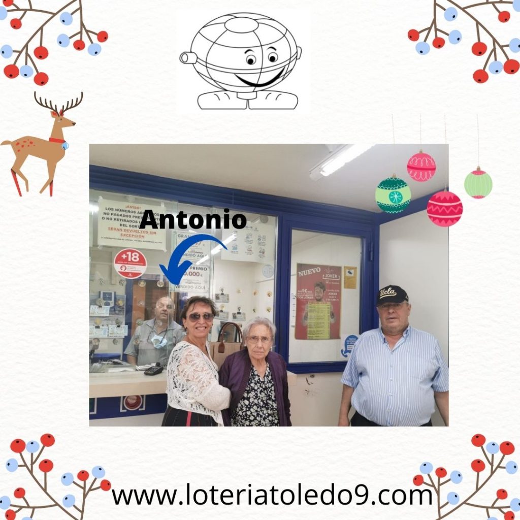 Antonio, junto al administrador, Ricardo y a su madre Dña Eleazar